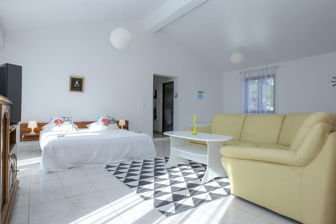 Apartments Amee Vodice Luaran gambar