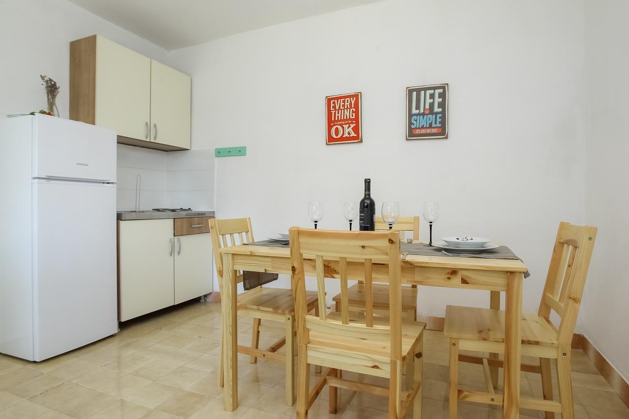 Apartments Amee Vodice Luaran gambar