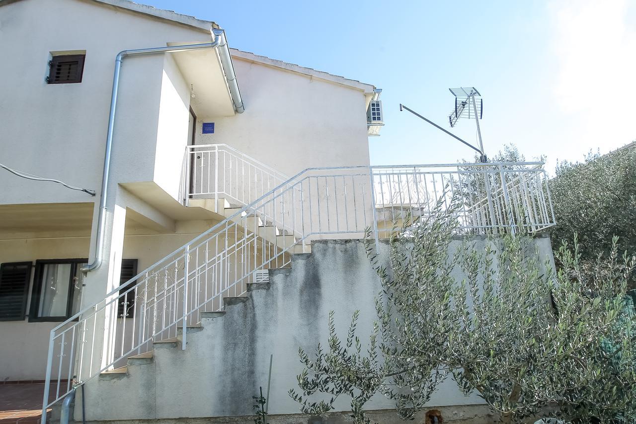 Apartments Amee Vodice Luaran gambar