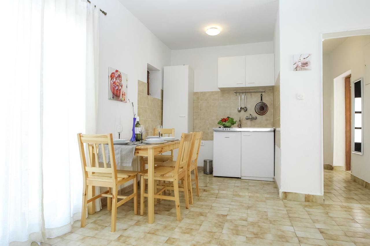 Apartments Amee Vodice Luaran gambar